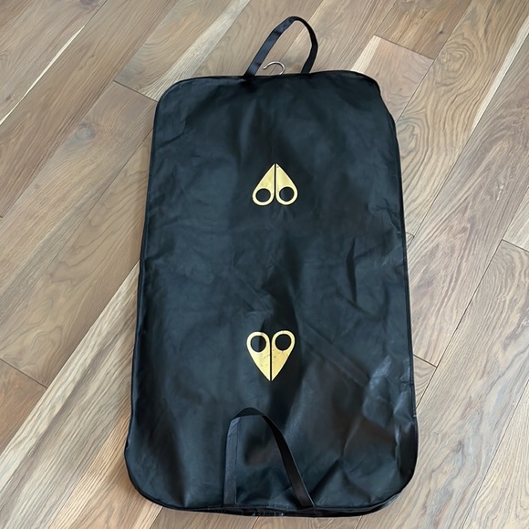 Moose Knuckles- Men’s, size XL, navy, “Hooper” down coat - Picture 12 of 12